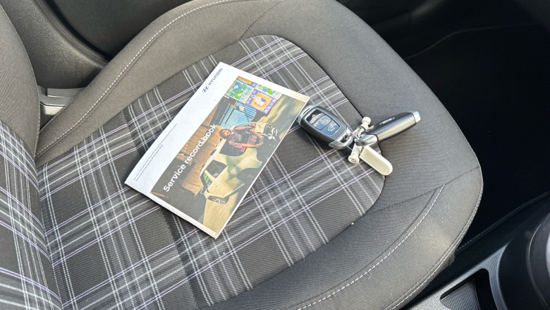 Hyundai i10 1.2 [79] Premium 5dr Auto [Nav] Petrol Hatchback